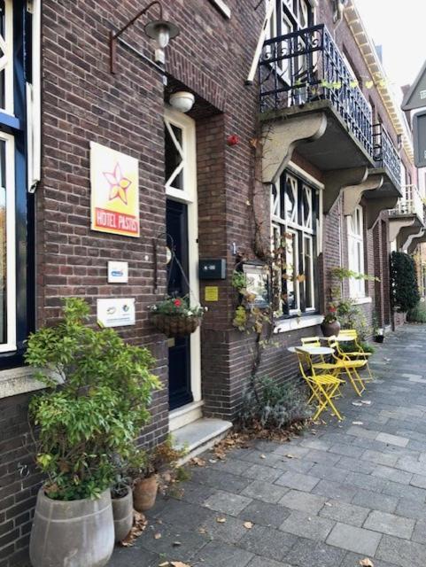 Logis Pastis Hotel Maastricht Bagian luar foto