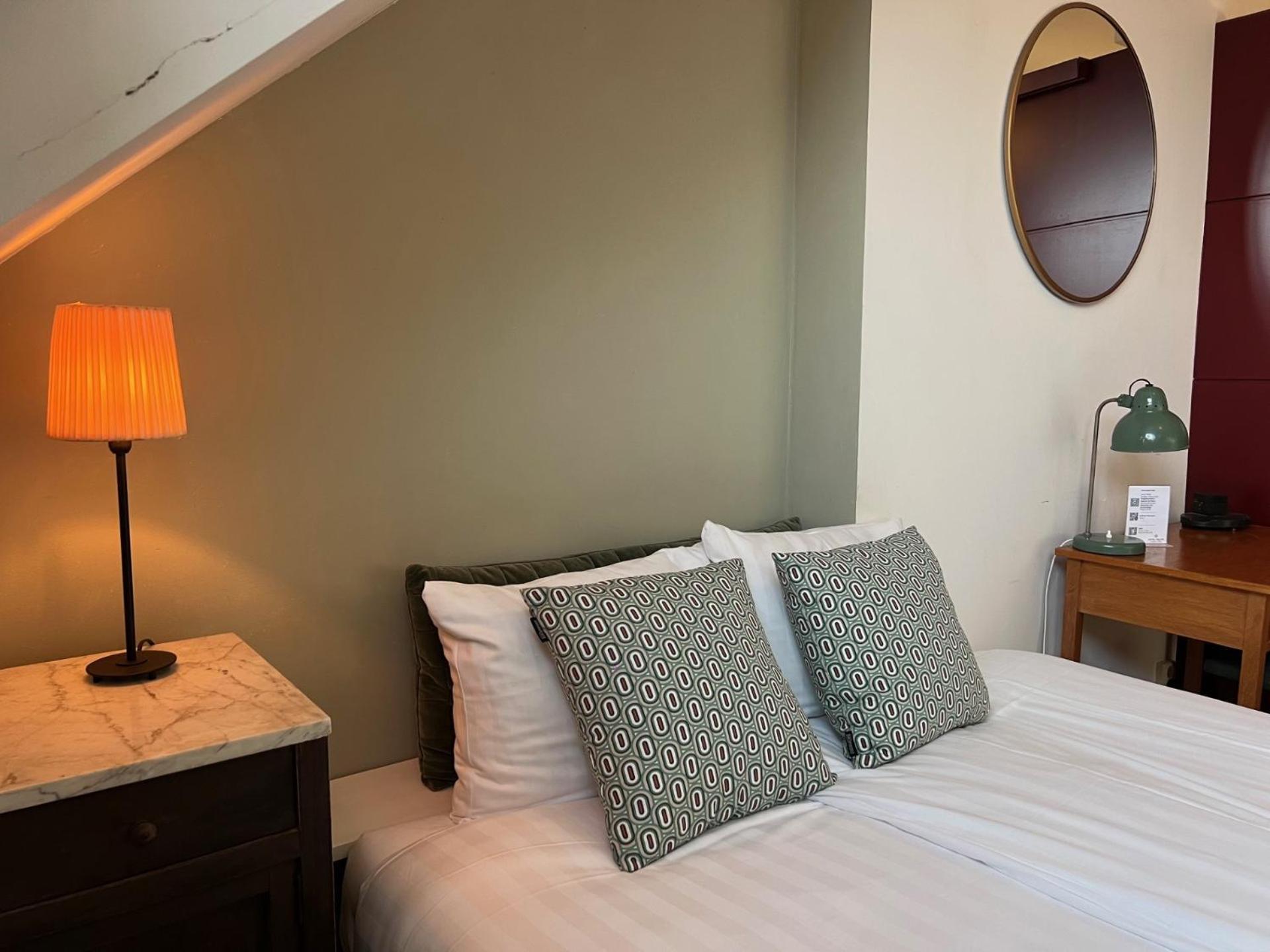 Logis Pastis Hotel Maastricht Bagian luar foto
