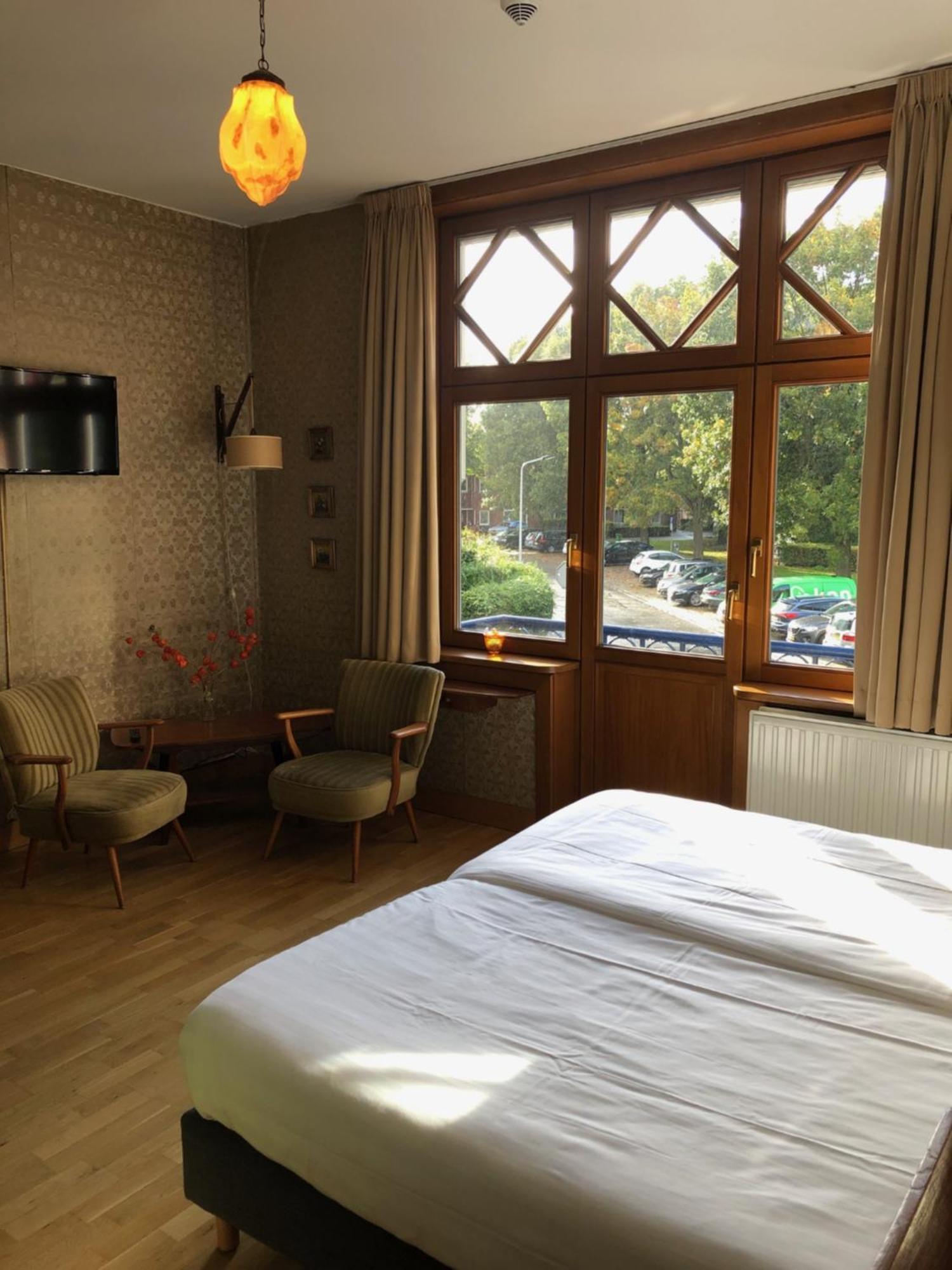Logis Pastis Hotel Maastricht Bagian luar foto