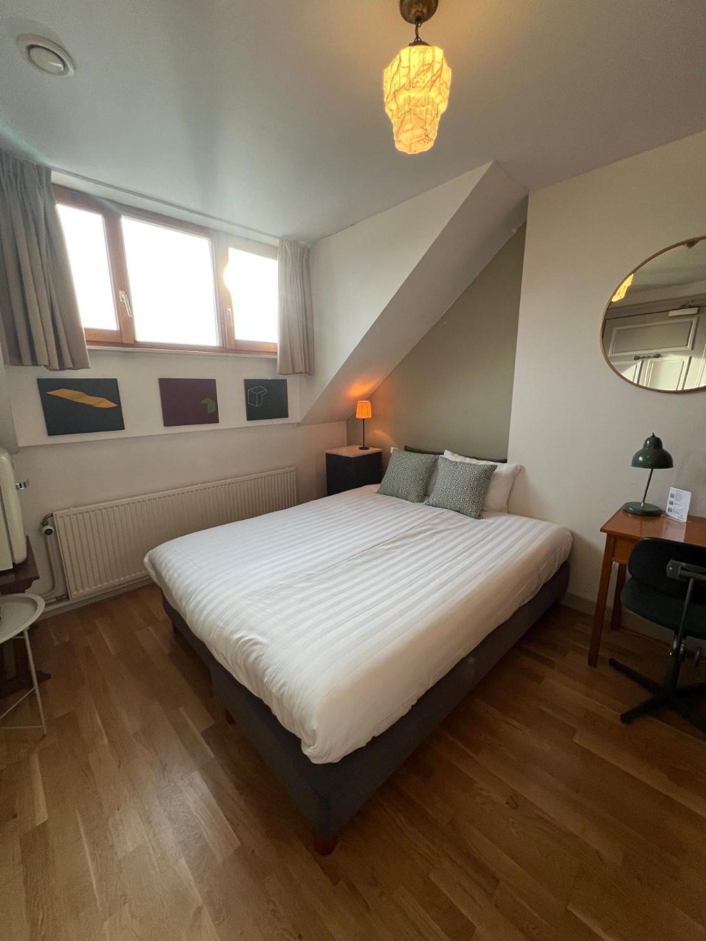 Logis Pastis Hotel Maastricht Bagian luar foto