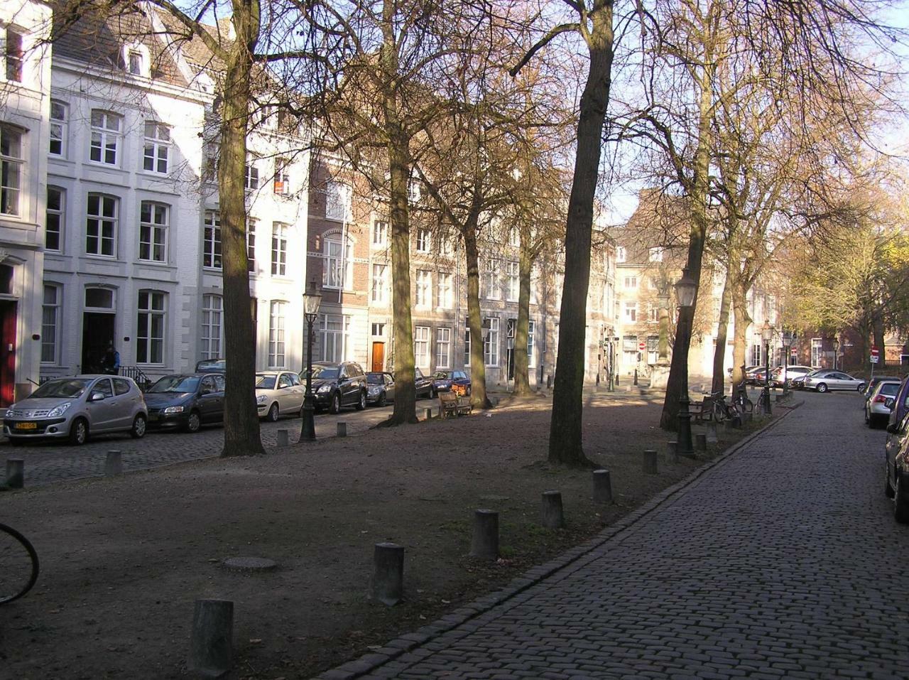 Logis Pastis Hotel Maastricht Bagian luar foto