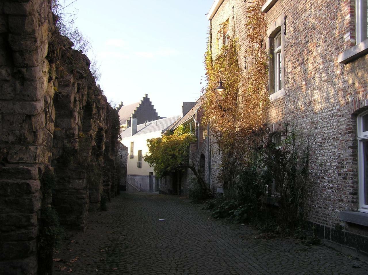 Logis Pastis Hotel Maastricht Bagian luar foto