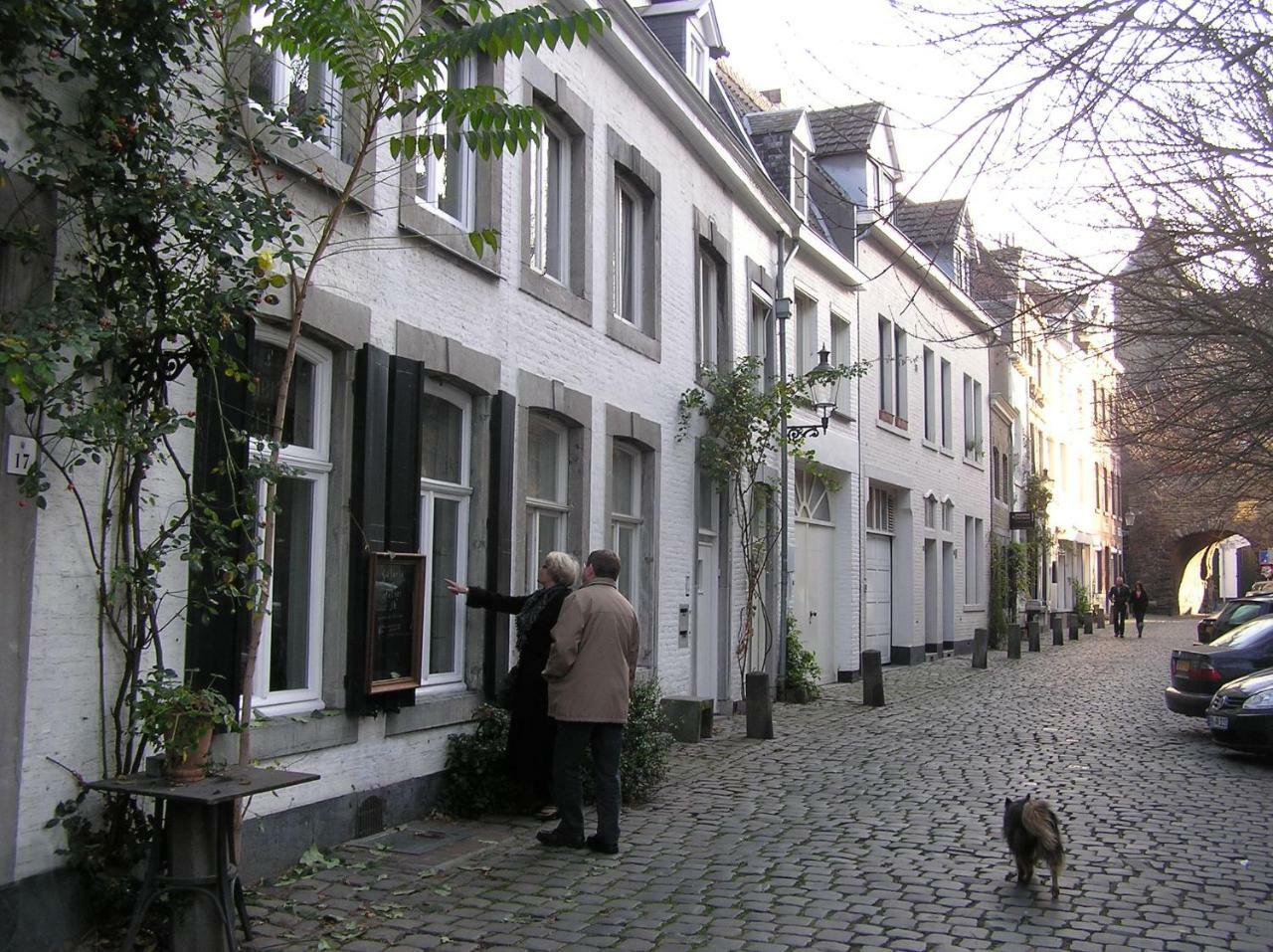 Logis Pastis Hotel Maastricht Bagian luar foto