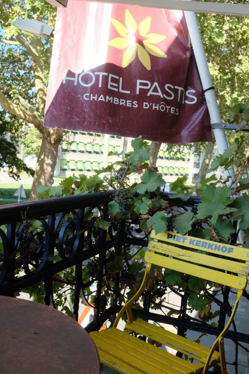 Logis Pastis Hotel Maastricht Bagian luar foto