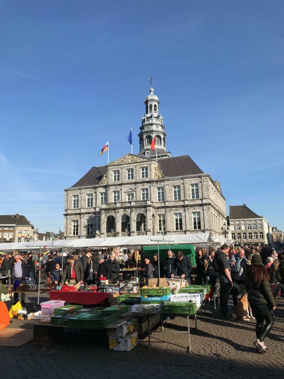 Logis Pastis Hotel Maastricht Bagian luar foto
